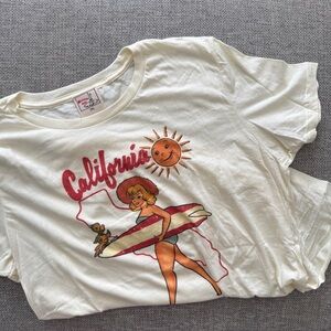 California Graphic T-Shirt - NWOT